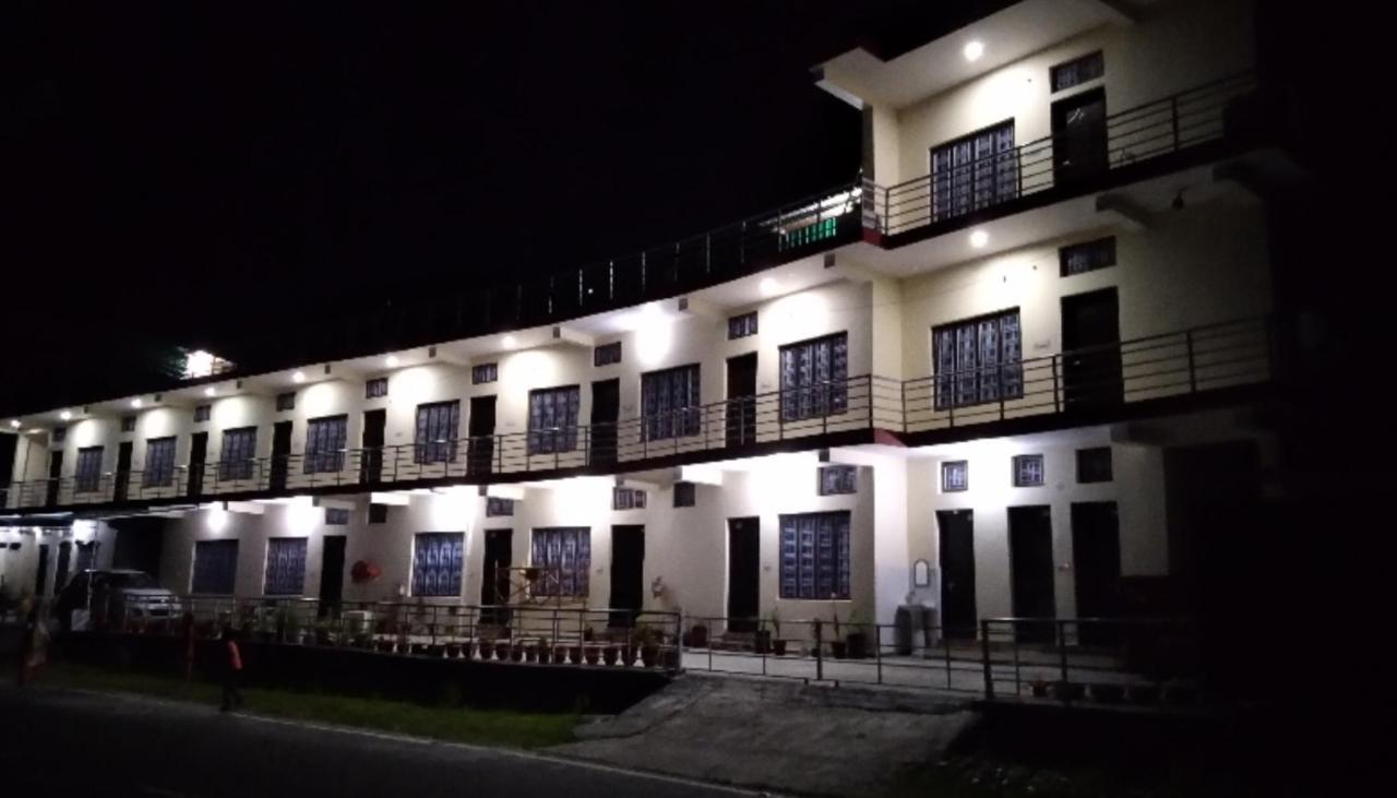 Hotel Vikram Palace Barkot Ngoại thất bức ảnh
